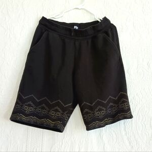 Imperious Athletic Black Shorts with Elegant Embossing Sweatshorts Gym Workout